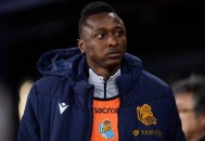 记者：瓦伦西亚寻求引进前锋，与皇家社会商谈再次租借萨迪克