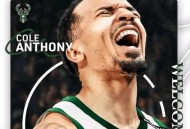 密尔沃基雄鹿连续签下两大球员