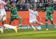 图片报：堂安律尚未与法兰克福谈妥个人条款，弗赖堡要价2000万欧