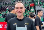 乌戈宣布加盟NBA球队，签约克利夫兰骑士，杨鸣感慕