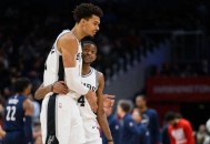 圣安东尼奥马刺续约达龙福克斯，薪水或有变动