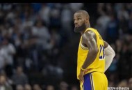心寒，詹姆斯：在湖人队勤勤恳恳打了6年比赛，湖人队却不当他是自家人