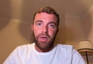 罗马诺重申：我的消息源表示曼城和多纳鲁马达协议，球员说yes