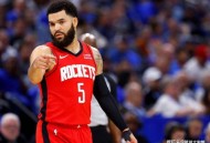 恭喜火箭队！杜兰特现身休斯顿，正式与球队开始合练，备战新赛季