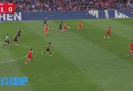 反应很快！诺伊尔对阵柏林联近距离神扑，当选本赛季德甲最佳扑救