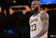 解释了，湖人队勒布朗·詹姆斯澄清骑士队训练基地亮相