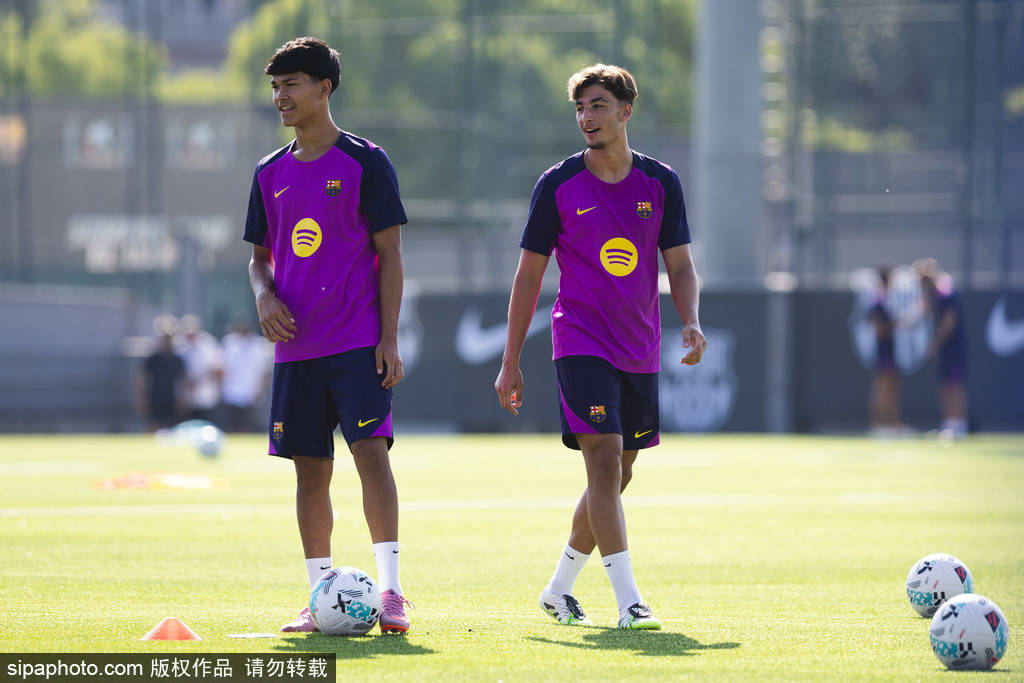 莱万多夫斯基回归训练，巴萨备战莱万特