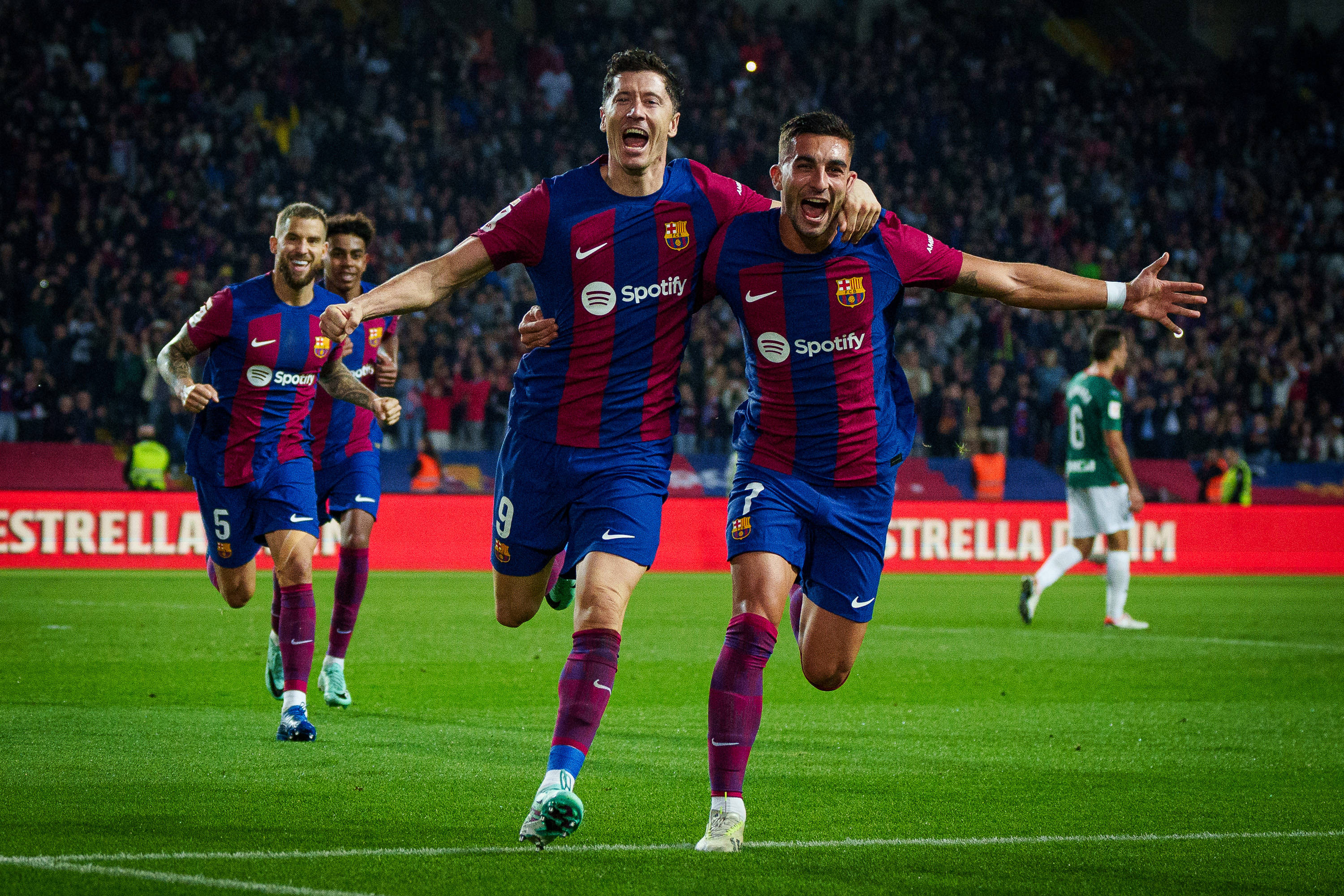 拜仁进前二!FIFA最新俱乐部排行榜,皇马升至第六,曼城上榜