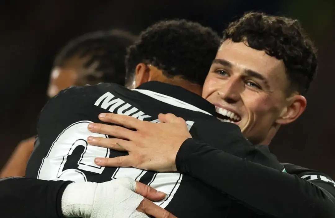 曼城4场不败藏隐忧！1亿天才爆发难掩致命软肋，英超卫冕悬了？